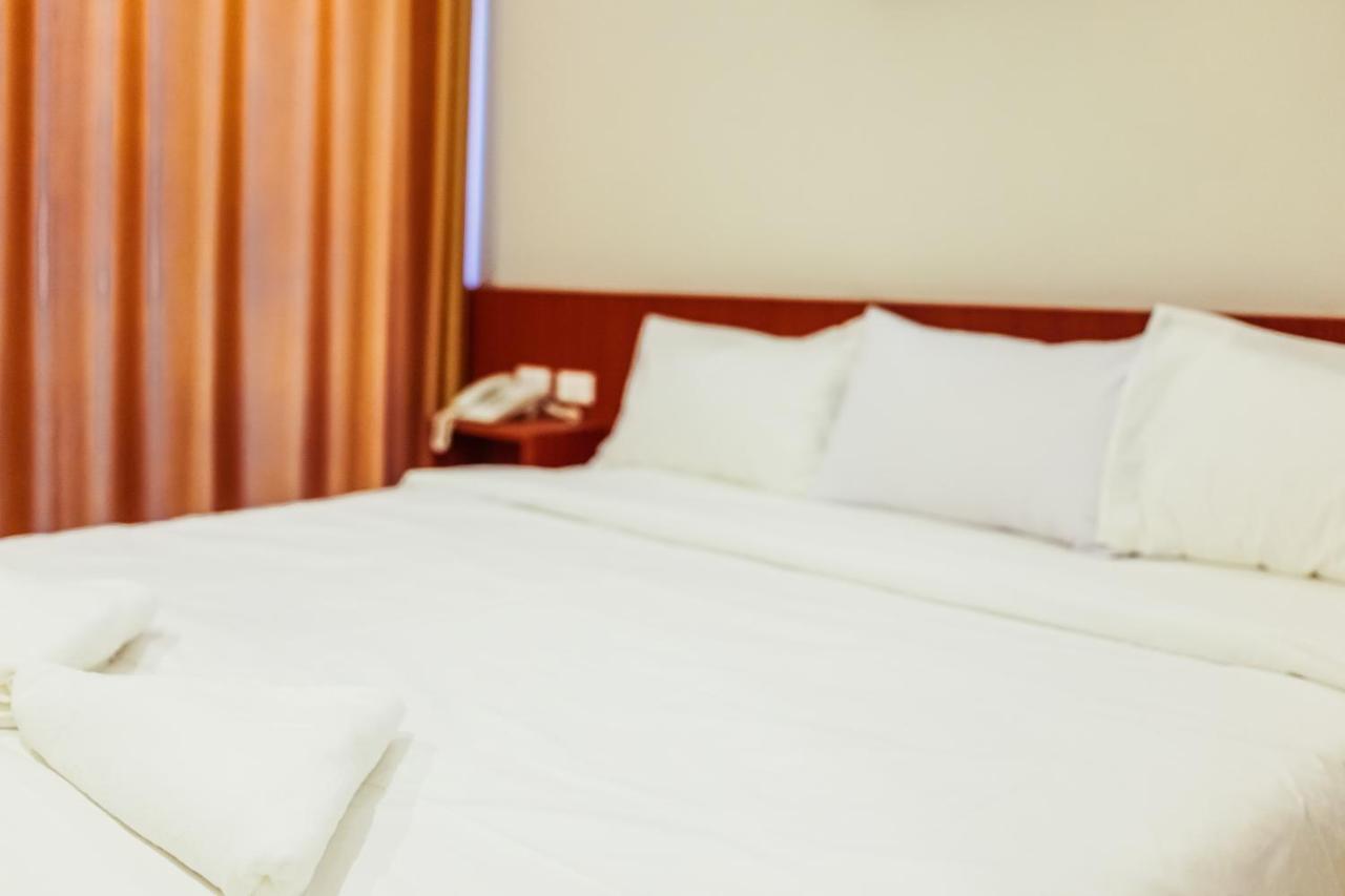 Douangpraseuth Hotel Vientiane Bagian luar foto