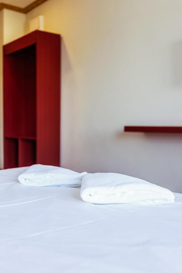 Douangpraseuth Hotel Vientiane Bagian luar foto