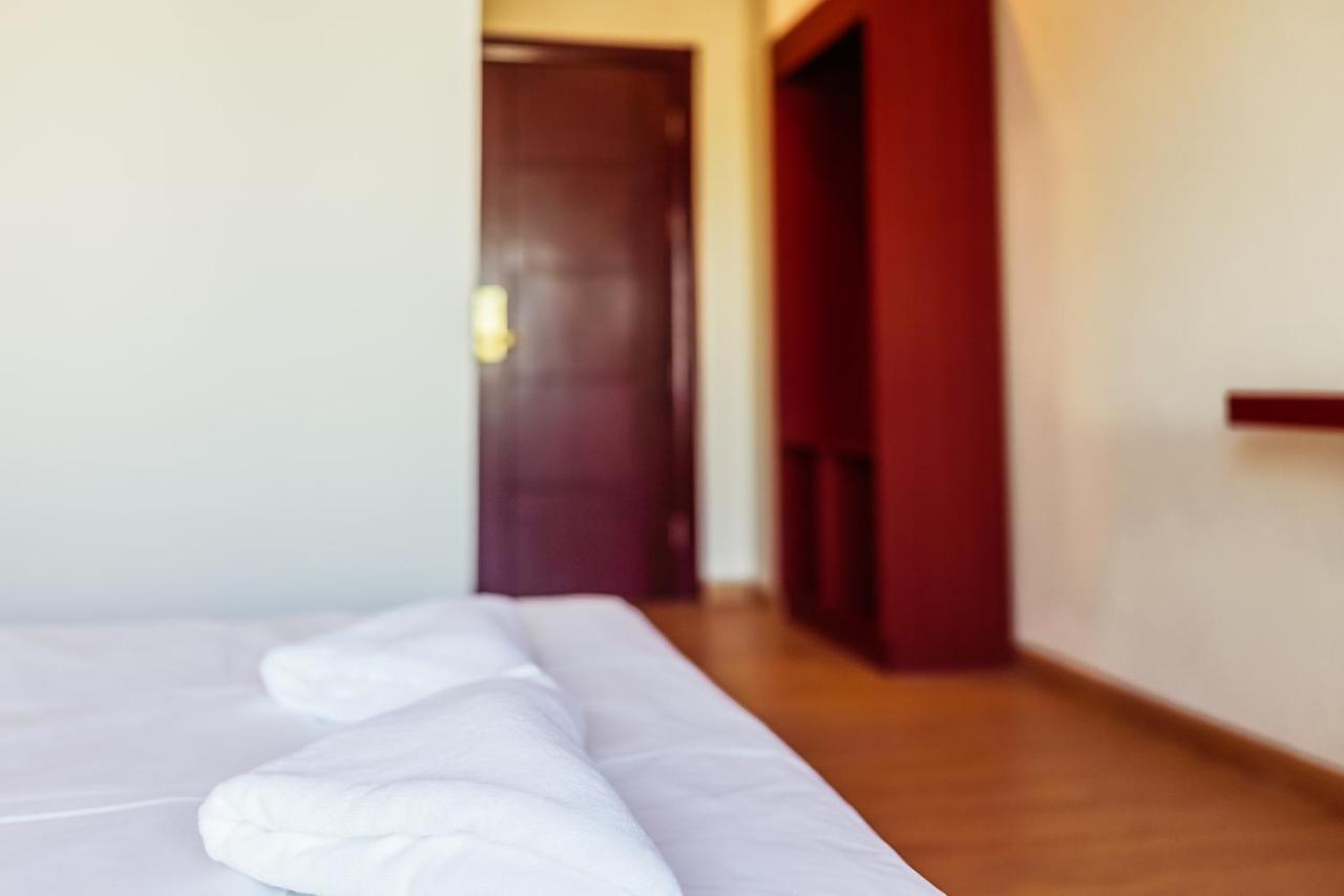Douangpraseuth Hotel Vientiane Bagian luar foto